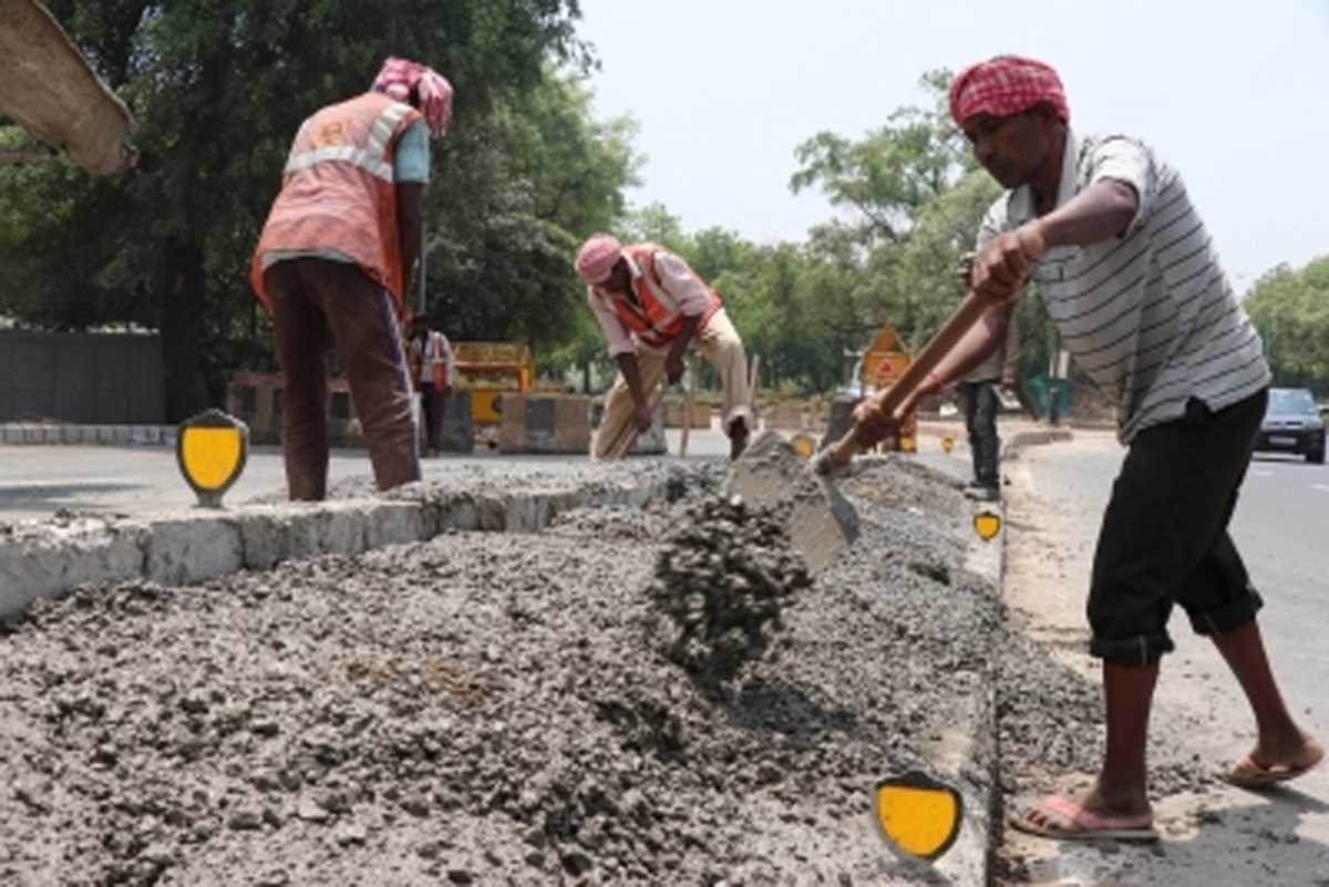 कलकत्ता हाईकोर्ट ने मनरेगा में धांधली के आरोप वाली जनहित याचिका पर बंगाल सरकार से हलफनामा मांगा