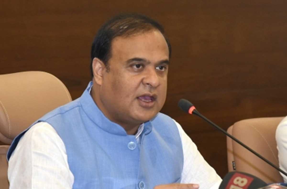 हार्डलाइनर हिमंत चले योगी के नक्शेकदम पर