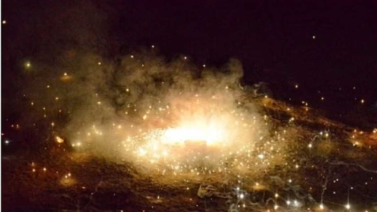 दिवाली पर लापरवाही पड़ी भारी,घर में पटाखा बना रहे दो किशोर घायल