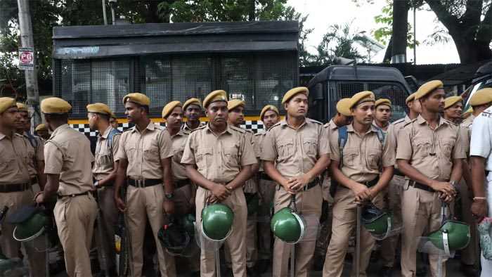 कोलकाता में छात्रों के नबन्ना मार्च को लेकर सुरक्षा व्यवस्था के कड़े इंतजाम किए