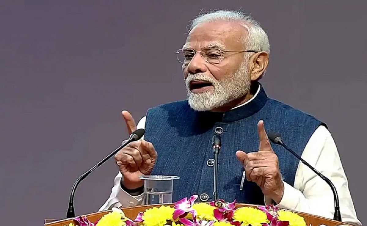 नारी शक्ति बनेगी विकसित भारत का आधार, बीमा सखी योजना के उद्घाटन पर बोले पीएम मोदी नारी शक्ति बनेगी विकसित भारत का आधार, बीमा सखी योजना के उद्घाटन पर बोले पीएम मोदी