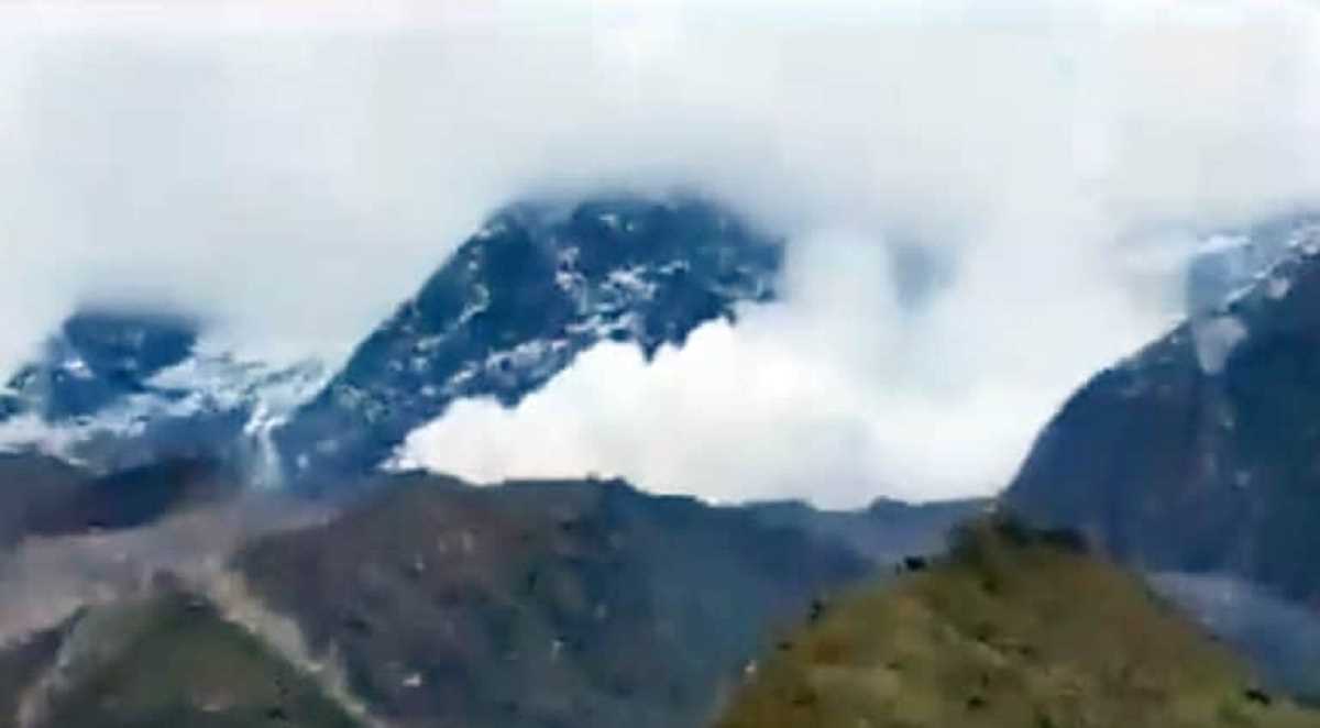 केदारनाथ मंदिर के पीछे फिर हिमस्खलन, मंदिर को कोई नुकसान नहीं, जनहानि भी नहीं