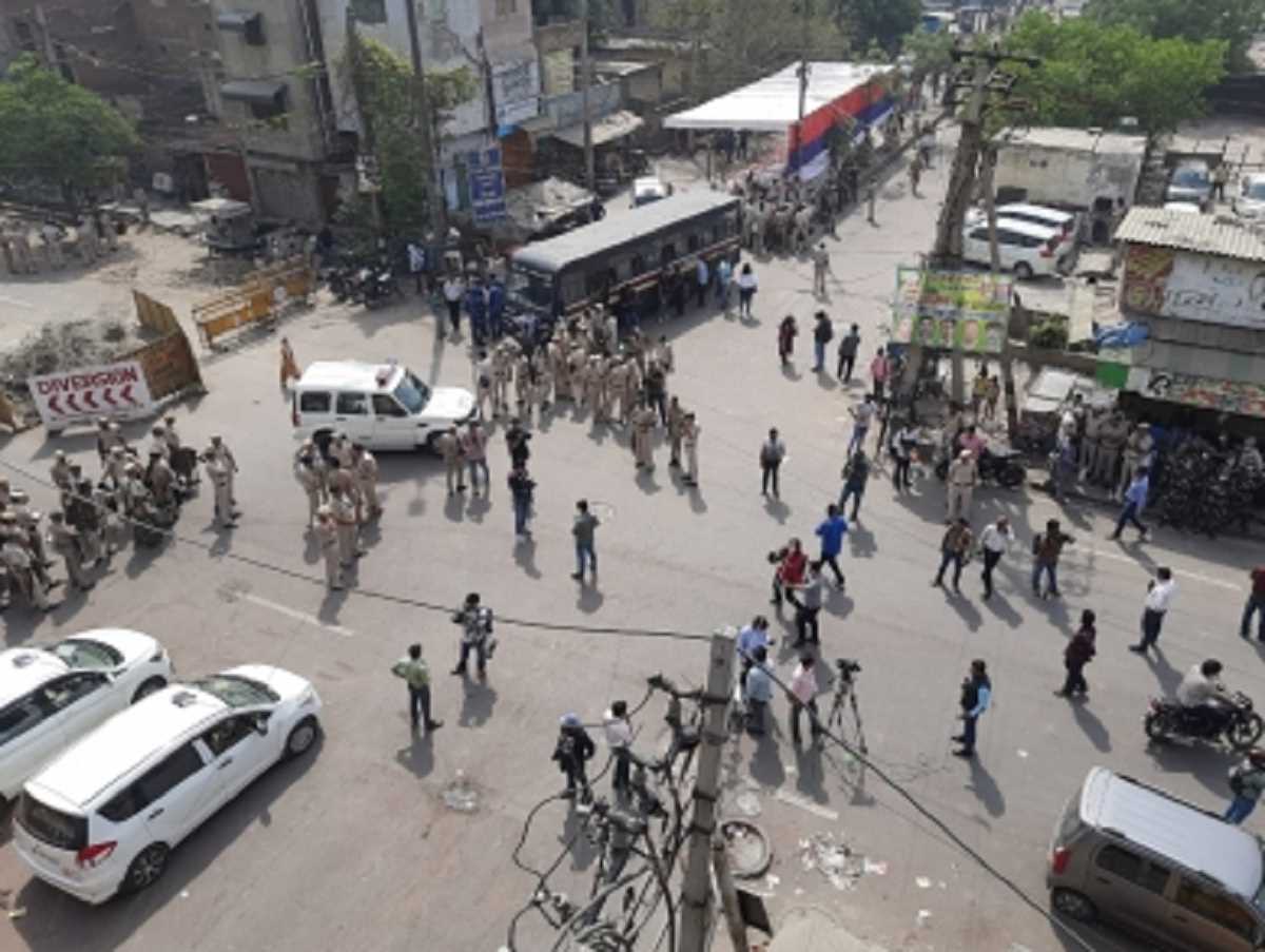 जहांगीरपुरी हिंसा मामला : शांति भंग करने की कोशिश के आरोप में 4 गिरफ्तार