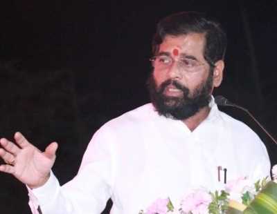 शिवसेना के 2 विधायक विद्रोहियों के खेमे से भाग  निकले