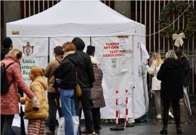 कोरोना के मामलों में तेजी के बीच इटली के अस्पताल में भर्ती होने वाले मरीजों की संख्या में भी आई तेजी कोरोना के मामलों में तेजी के बीच इटली के अस्पताल में भर्ती होने वाले मरीजों की संख्या में भी आई तेजी