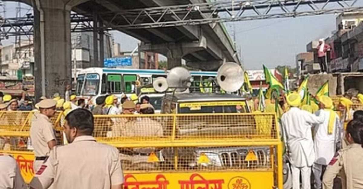 पहलवानो को समर्थन देने दिल्ली रवाना हुये किसान पहलवानो को समर्थन देने दिल्ली रवाना हुये किसान