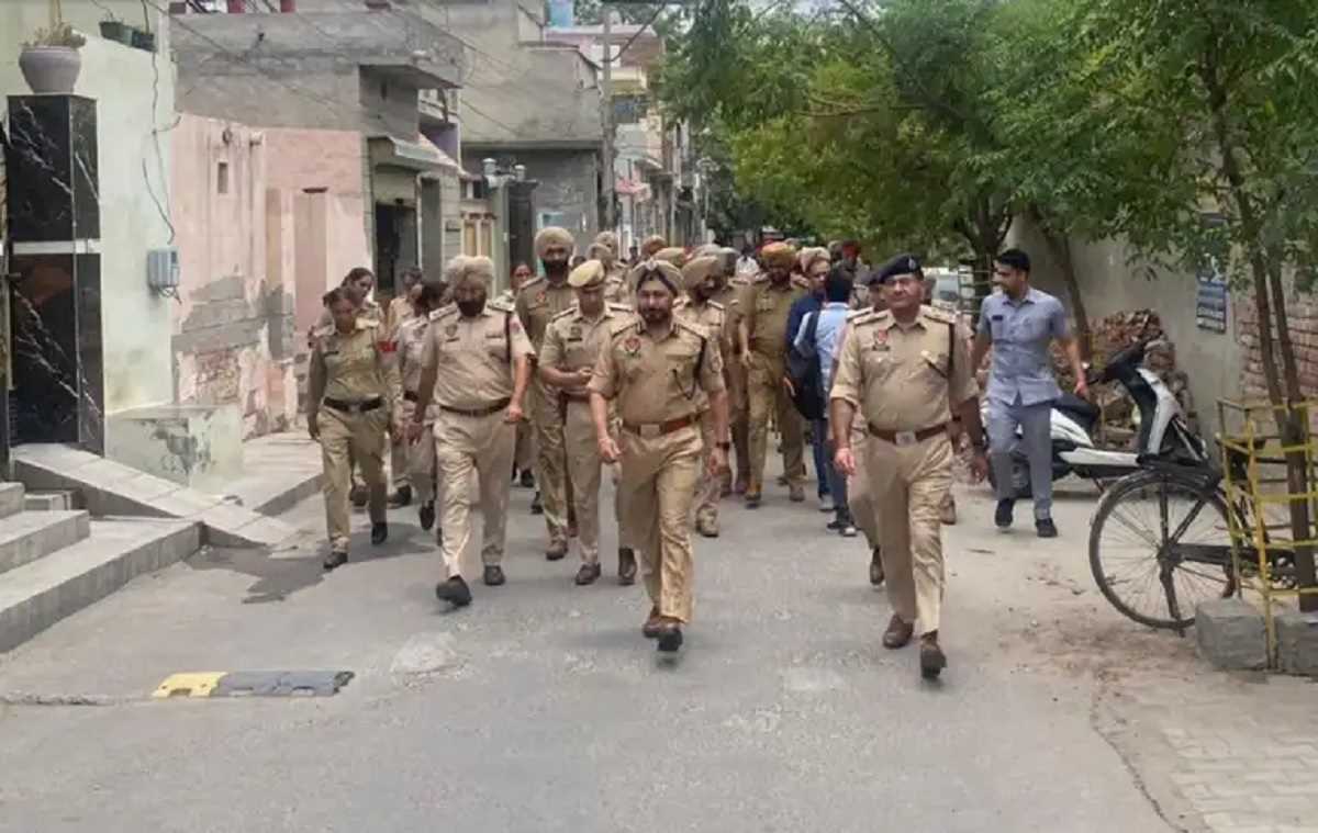 पंजाब के बरनाला में ड्रग्स तस्करों पर शिकंजा कसने के लिए पुलिस का बड़ा अभियान