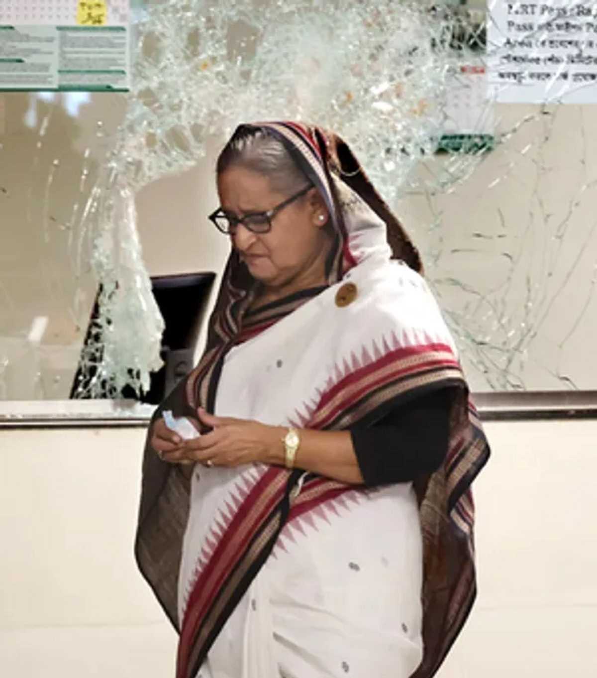 हिंडन एयर बेस के सेफ हाउस में बिताई शेख हसीना ने रात