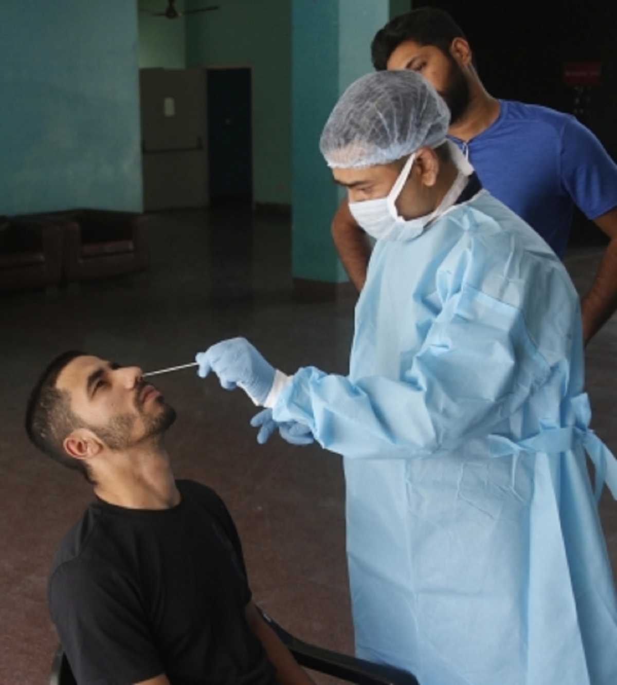 Corona Update: देश में कोरोना के केस में बड़ी गिरावट, 24 घंटे में 1334 से नए केस, 16 की मौत