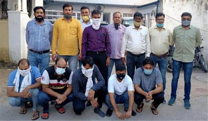 फिल्म स्पेशल-26 देखकर अपराध करने वाले अंतर्राज्यीय गिरोह का पर्दाफाश फिल्म स्पेशल-26 देखकर अपराध करने वाले अंतर्राज्यीय गिरोह का पर्दाफाश