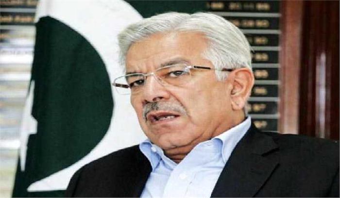 हाफिज सईद  पाक  समाज के लिये खतरा: ख्वाजा आसिफ