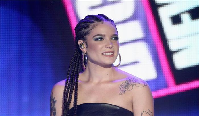 मैं अपनी जिंदगी और करियर से बहुत खुश हूं: हेलसेय