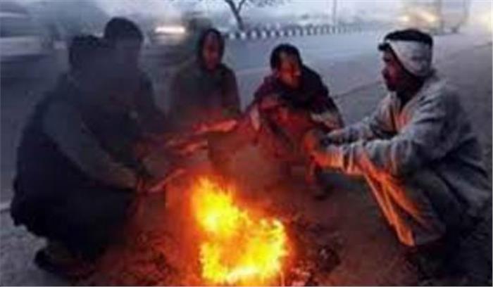 दिल्ली में ठंड का कहर जारी 