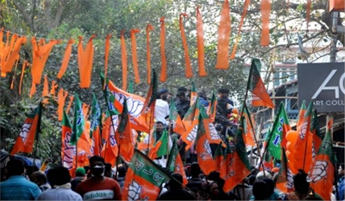 झारखंड विधानसभा में नमाज कक्ष का विरोध करते भाजपा कार्यकर्ताओं पर लाठीचार्ज