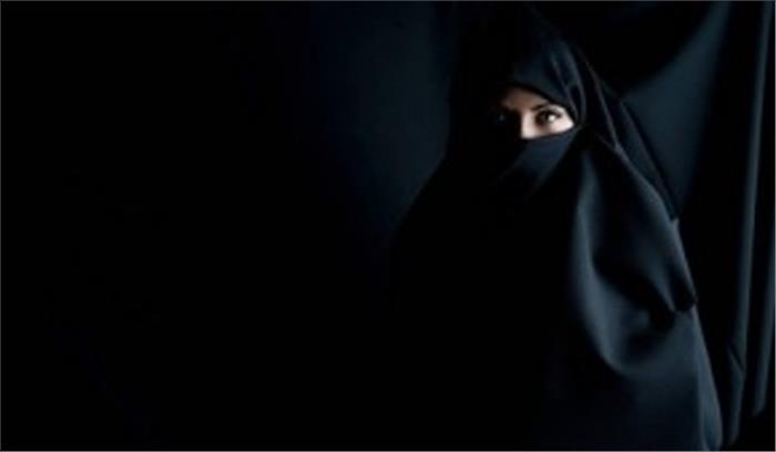 केरल के कन्नूर में बुर्का पहने मुस्लिम महिला बनी रोल मॉडल