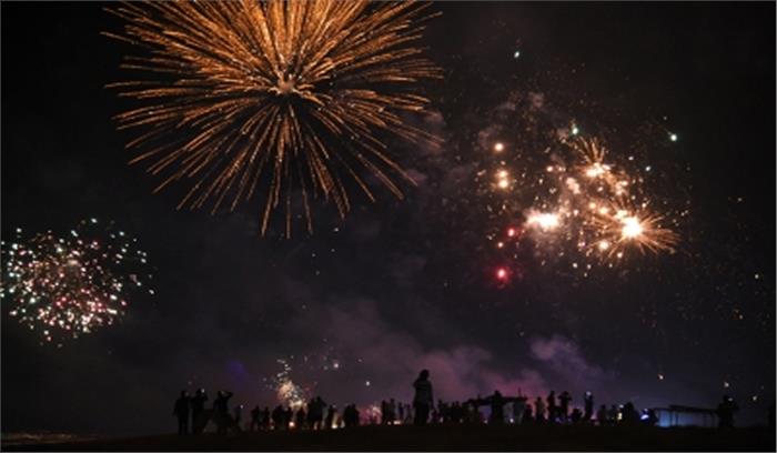 मलेशिया ने ओमिक्रॉन के डर से नए साल के जश्न पर लगाया प्रतिबंध