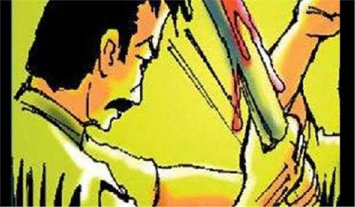  उत्तर प्रदेश  :  जमीनी विवाद ,बेटे ने पिता की लाठी से पीटकर की हत्या​​​​​​​