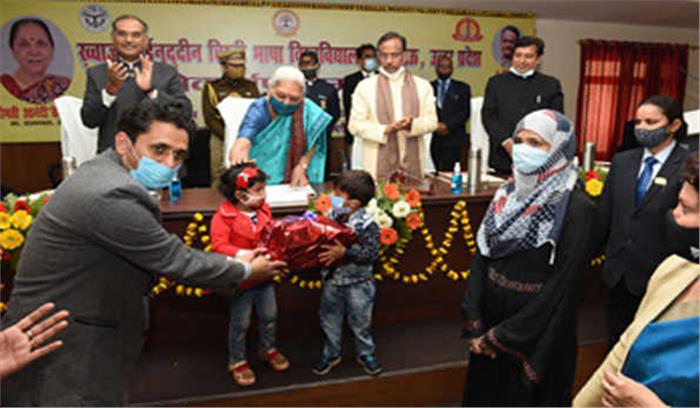 किसी भी राष्ट्र की भाषा उसका गौरव होती है : आनंदीबेन पटेल