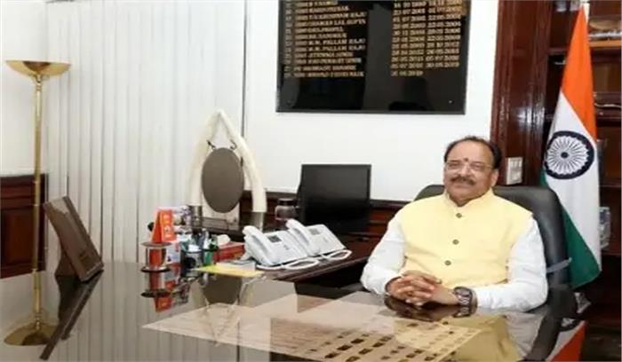 सशस्त्र बलों में 9362 अधिकारियों और 113193 कर्मियों की कमी