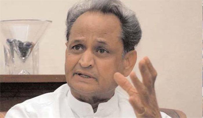 पहलू खान मामले की जांच में खामियों के लिए वसुंधरा जिम्मेदार : गहलोत पहलू खान मामले की जांच में खामियों के लिए वसुंधरा जिम्मेदार : गहलोत