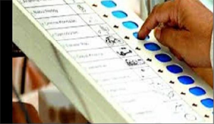 खराब ईवीएम मशीनों पर आप ने उठाए सवाल 