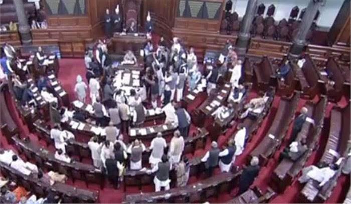 उन्नाव रेप कांड पर राज्यसभा में हंगामा