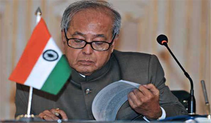 प्रणब मुखर्जी ने एटा दुर्घटना में बच्चों की मौत पर शोक व्यक्त किया