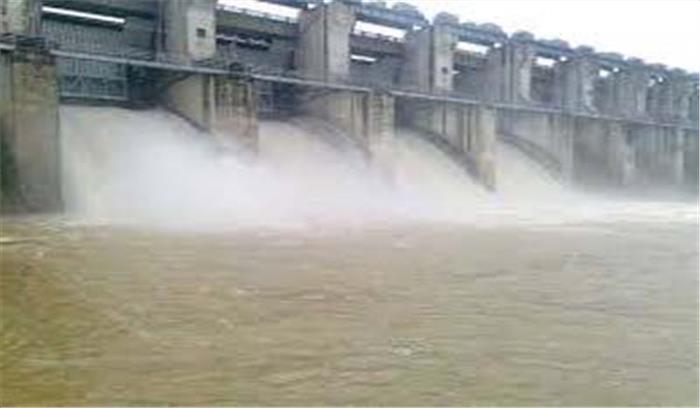 देश में गहराएगा जल संकट