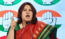 कांग्रेस नेता सुप्रिया श्रीनेत ने की अमेरिका के ट्रैवल एडवाइजरी की निंदा, कहा- सरकार को जवाब देना चाहिए
