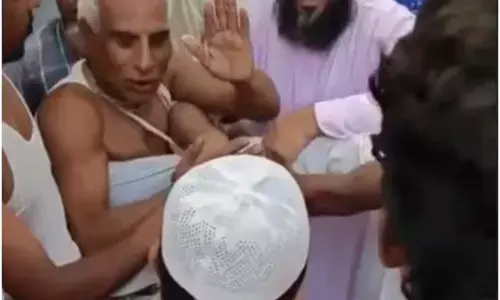 बांग्लादेश में झूठे ईशनिंदा का एक और मामला, भीड़ ने हिंदू नाई को पीटा