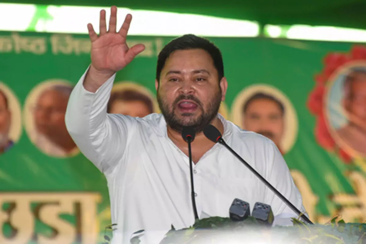 कथा कहने का हक सभी को है : तेजस्वी यादव
