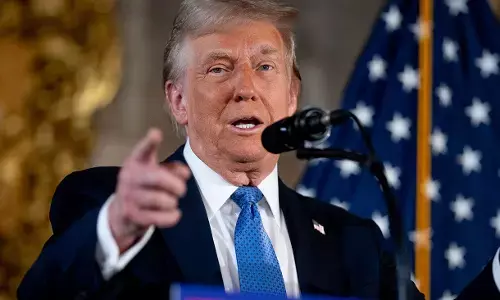 अमेरिकी राष्ट्रपति ट्रंप ने विरोधी पार्टी डेमोक्रेट्स पर खुफिया रिपोर्ट लीक करने का आरोप लगाया