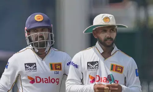 स्पिनरों ने श्रीलंका को पारी की जीत के करीब पहुंचाया