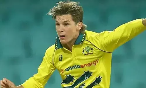 सरे ने टी20 ब्लास्ट के लिए ऑस्ट्रेलियाई स्पिनर एडम जम्पा को अनुबंधित किया सरे ने टी20 ब्लास्ट के लिए ऑस्ट्रेलियाई स्पिनर एडम जम्पा को अनुबंधित किया