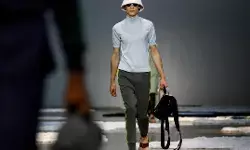 लग्जरी फैशन ब्रांड प्रादा ने मानी भारतीय कोल्हापुरी चप्पलों से प्रेरणा लेने की बात लग्जरी फैशन ब्रांड प्रादा ने मानी भारतीय कोल्हापुरी चप्पलों से प्रेरणा लेने की बात