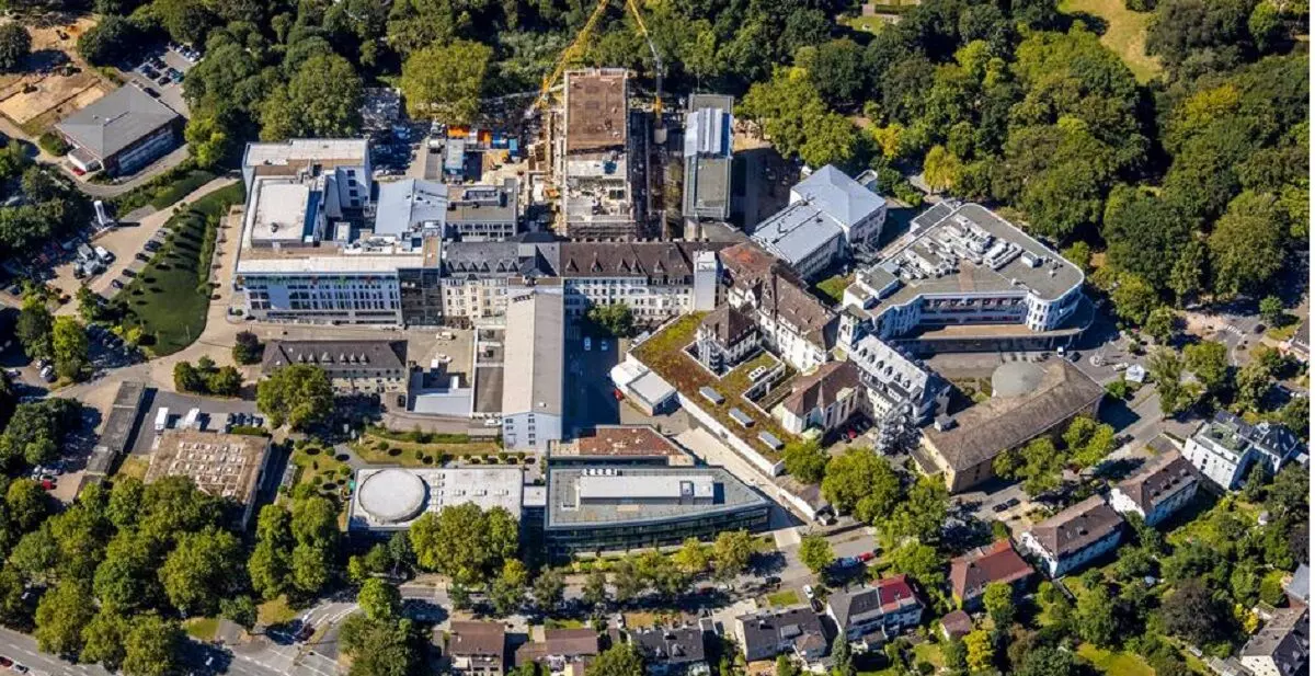 जर्मनी में पढ़ रहे भारतीय छात्रों की पढाई असल में कितनी मुफ्त