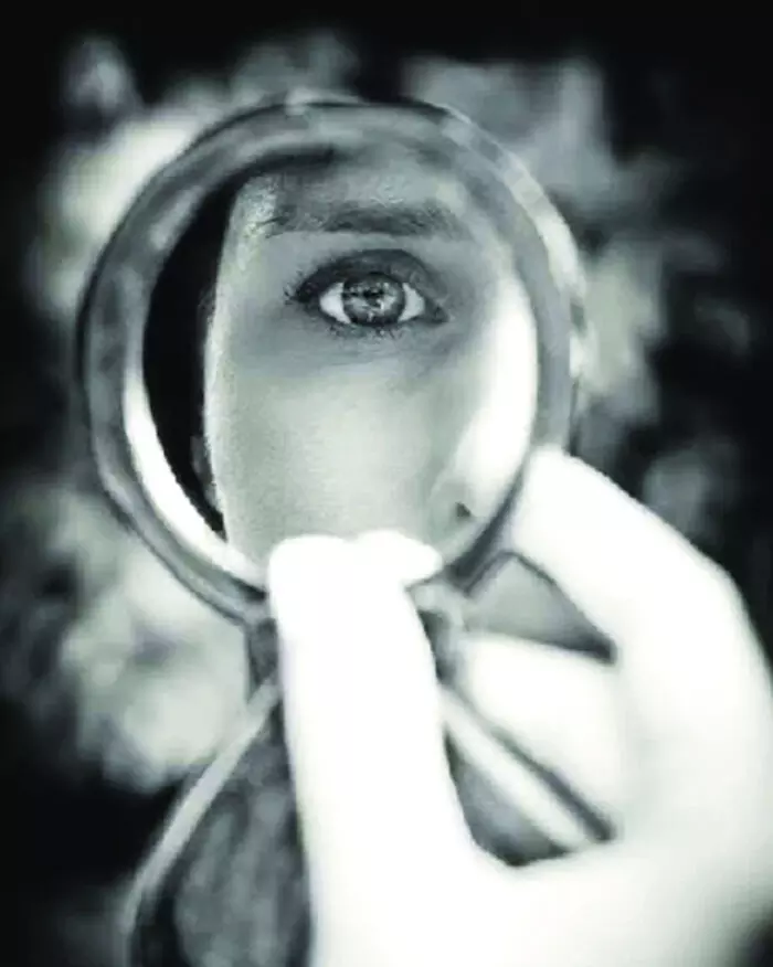 एक दिन अचानक