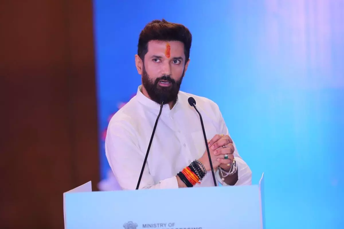 भारत कई क्षेत्रों में विश्व के मापदंड से ऊंचे पायदान पर पहुंच रहा है : चिराग पासवान भारत कई क्षेत्रों में विश्व के मापदंड से ऊंचे पायदान पर पहुंच रहा है : चिराग पासवान