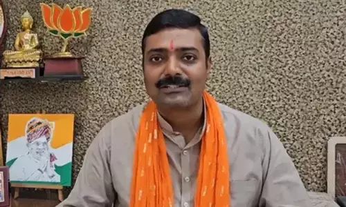 मजहबी तुष्टिकरण का नया बहाना है बाबा बागेश्वर पर निशाना, अखिलेश यादव को राकेश त्रिपाठी का जवाब मजहबी तुष्टिकरण का नया बहाना है बाबा बागेश्वर पर निशाना, अखिलेश यादव को राकेश त्रिपाठी का जवाब