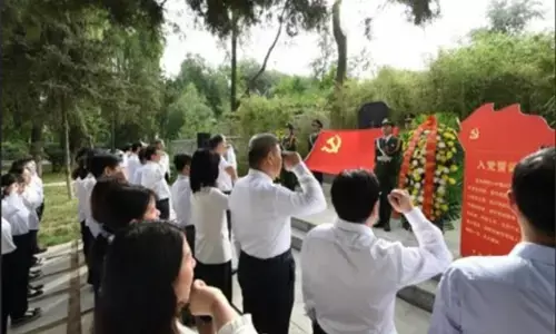 चीनी कम्युनिस्ट पार्टी की सदस्यता में लगातार वृद्धि के साथ संरचना में सुधार जारी चीनी कम्युनिस्ट पार्टी की सदस्यता में लगातार वृद्धि के साथ संरचना में सुधार जारी