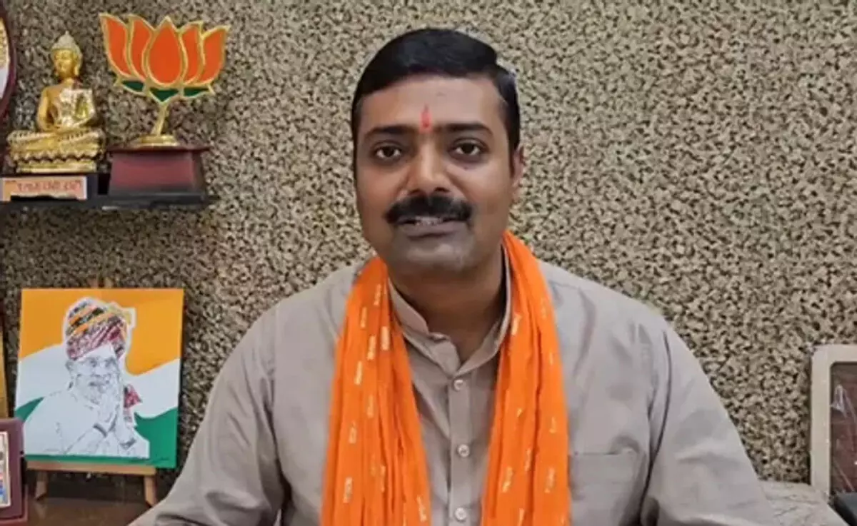 मजहबी तुष्टिकरण का नया बहाना है बाबा बागेश्वर पर निशाना, अखिलेश यादव को राकेश त्रिपाठी का जवाब