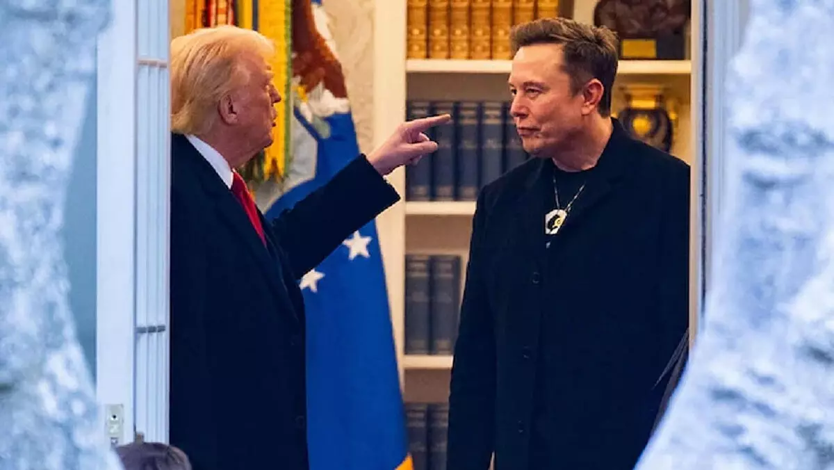 डोनाल्ड ट्रंप ने एलन मस्क को दी धमकी, बोले सब्सिडी कटौती की तो लौटना पड़ेगा दक्षिण अफ्रीका
