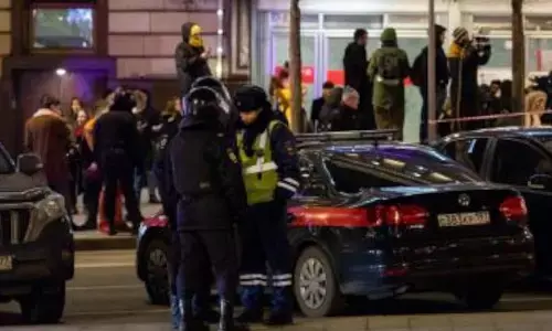 रूस ने आतंकवादी हमले की योजना बना रही महिला को हिरासत में लिया