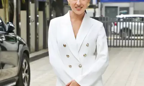 इब्राहिम अली खान की डेब्यू फिल्म सरजमीन का ट्रेलर रिलीज, सारा अली खान ने किया खास पोस्ट