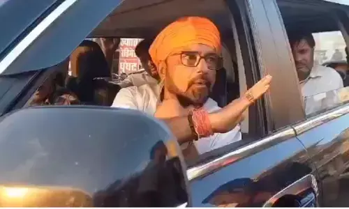 बीजेपी एमएलए का वीडियो हुआ वायरल, जनता के सवालों पर गाली-गलौज करते आए नज़र