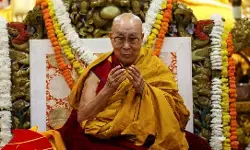 दलाई लामा का 90वां जन्मदिन और उत्तराधिकार का सवाल दलाई लामा का 90वां जन्मदिन और उत्तराधिकार का सवाल