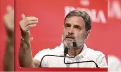 जेन स्ट्रीट विवाद: राहुल गांधी ने बाजार नियामक सेबी की पारदर्शिता पर उठाए सवाल जेन स्ट्रीट विवाद: राहुल गांधी ने बाजार नियामक सेबी की पारदर्शिता पर उठाए सवाल