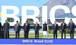 ब्रिक्स देशों को वैश्विक शासन में सुधारों को बढ़ावा देने में अग्रणी बनने का प्रयास करना चाहिए : चीनी प्रधानमंत्री