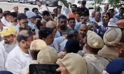 सिरसा में पुलिस चालानों के विरोध में कांग्रेस का ‘हल्ला बोल’