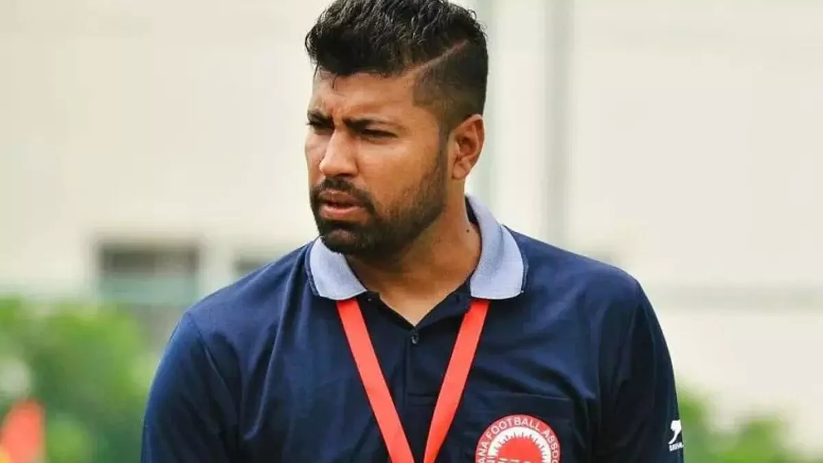 विदेशी कोच खिलाड़ियों से जुड़ नहीं पाते, राष्ट्रीय टीम का मुख्य कोच भारतीय होना चाहिए : रवि कुमार पुनिया विदेशी कोच खिलाड़ियों से जुड़ नहीं पाते, राष्ट्रीय टीम का मुख्य कोच भारतीय होना चाहिए : रवि कुमार पुनिया